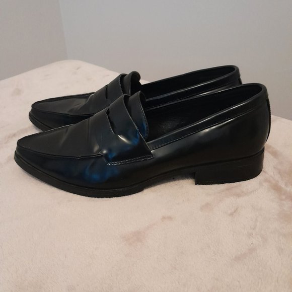 Pointed Toe Penny Loafer 8.5M - Picture 3 of 3